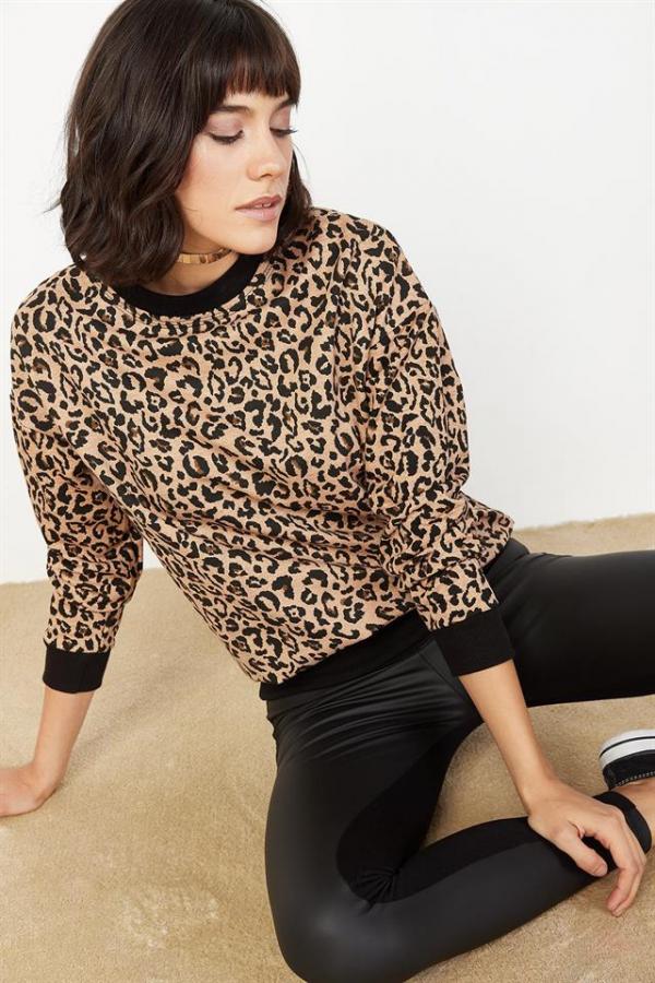 Kadın Siyah Leopar Desenli Sweatshirt